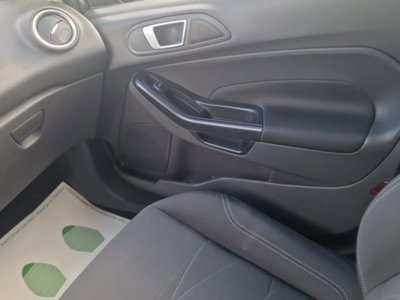 Ford Fiesta 1.5 TDCi 75CV 5 porte (17)