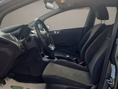 Ford Fiesta 1.5 TDCi 75CV 5 porte (9)