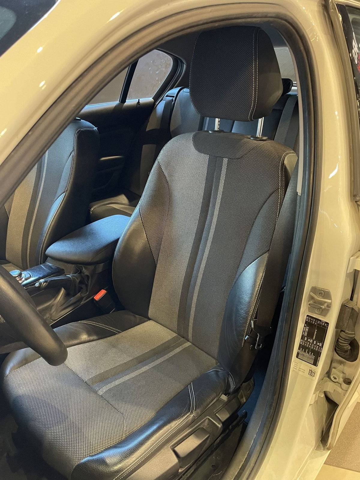 BMW Serie 1 5p. 116d 5p. Urban (10)