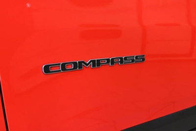Jeep Compass 1.3 T4 190CV PHEV AT6 4xe Limited (17)