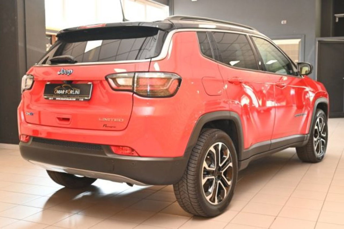 Jeep Compass 1.3 T4 190CV PHEV AT6 4xe Business Plus (4)