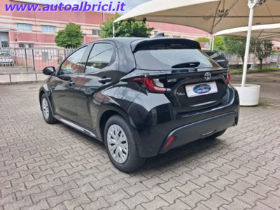 Toyota Yaris Active (7)