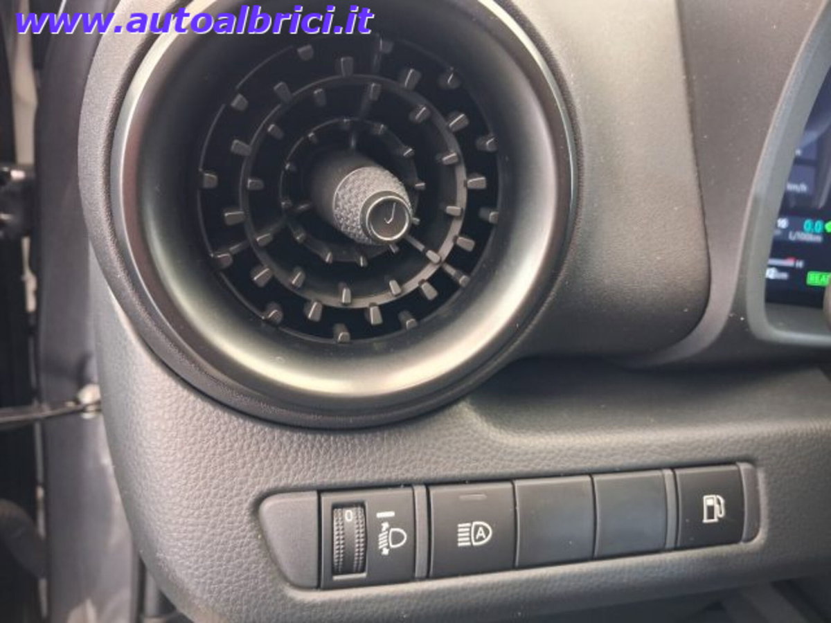 Toyota Toyota C-HR 1.8 hv Active eco fwd e-cvt (15)