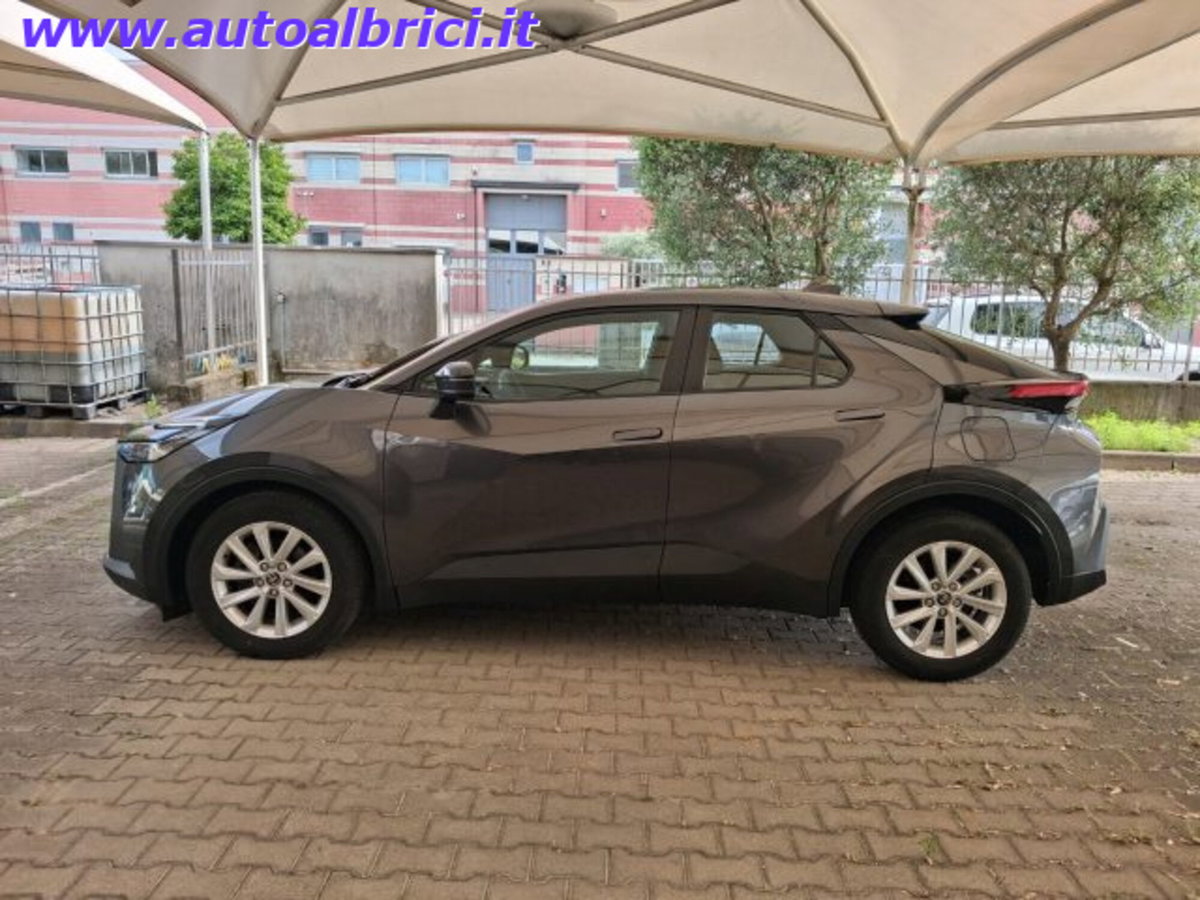 Toyota Toyota C-HR 1.8 hv Active eco fwd e-cvt (6)
