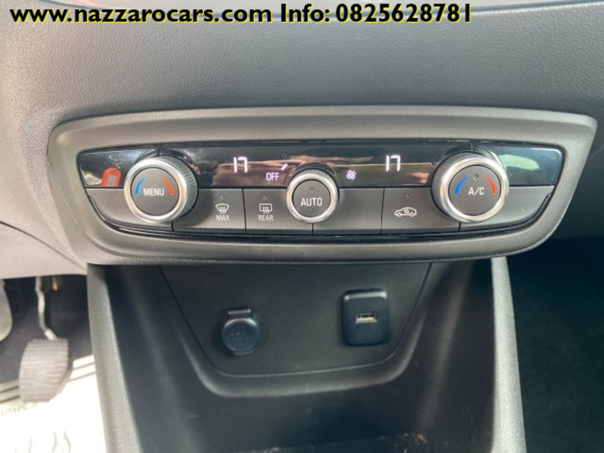 Opel Crossland 1.5 ECOTEC D 110 CV Start&Stop Elegance (12)