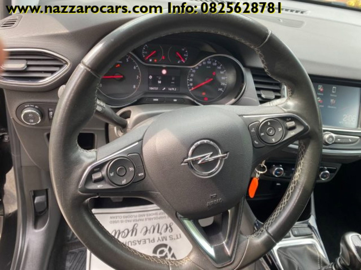 Opel Crossland 1.5 ECOTEC D 110 CV Start&Stop Elegance (8)