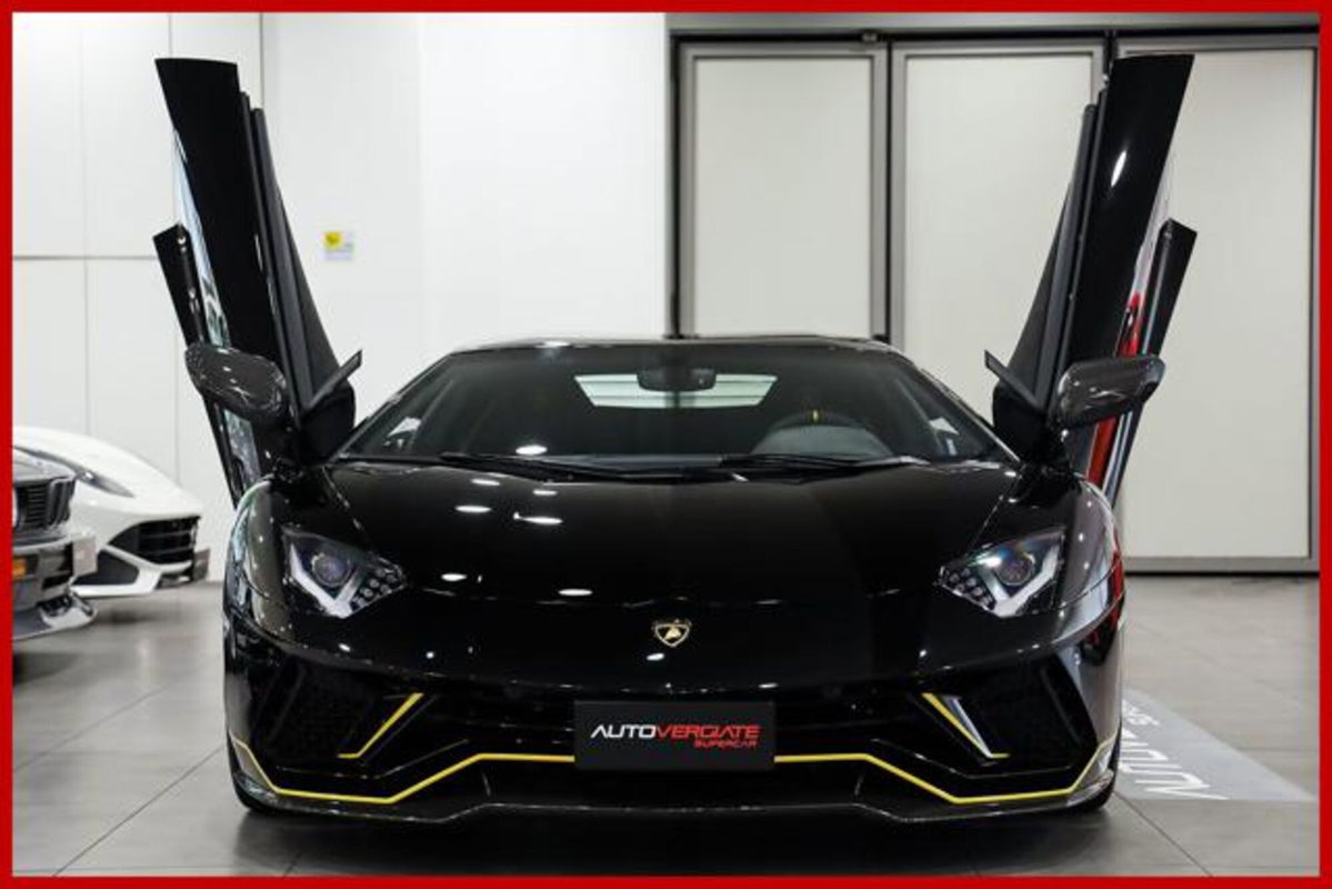 Lamborghini Aventador Coupé Ultimae 6.5 V12 (12)