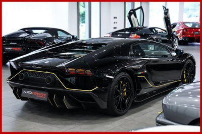 Lamborghini Aventador Coupé Ultimae 6.5 V12 (7)