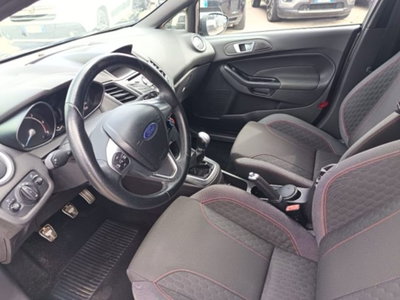 Ford Fiesta 1.5 TDCi 75CV 5 porte ST-Line (9)