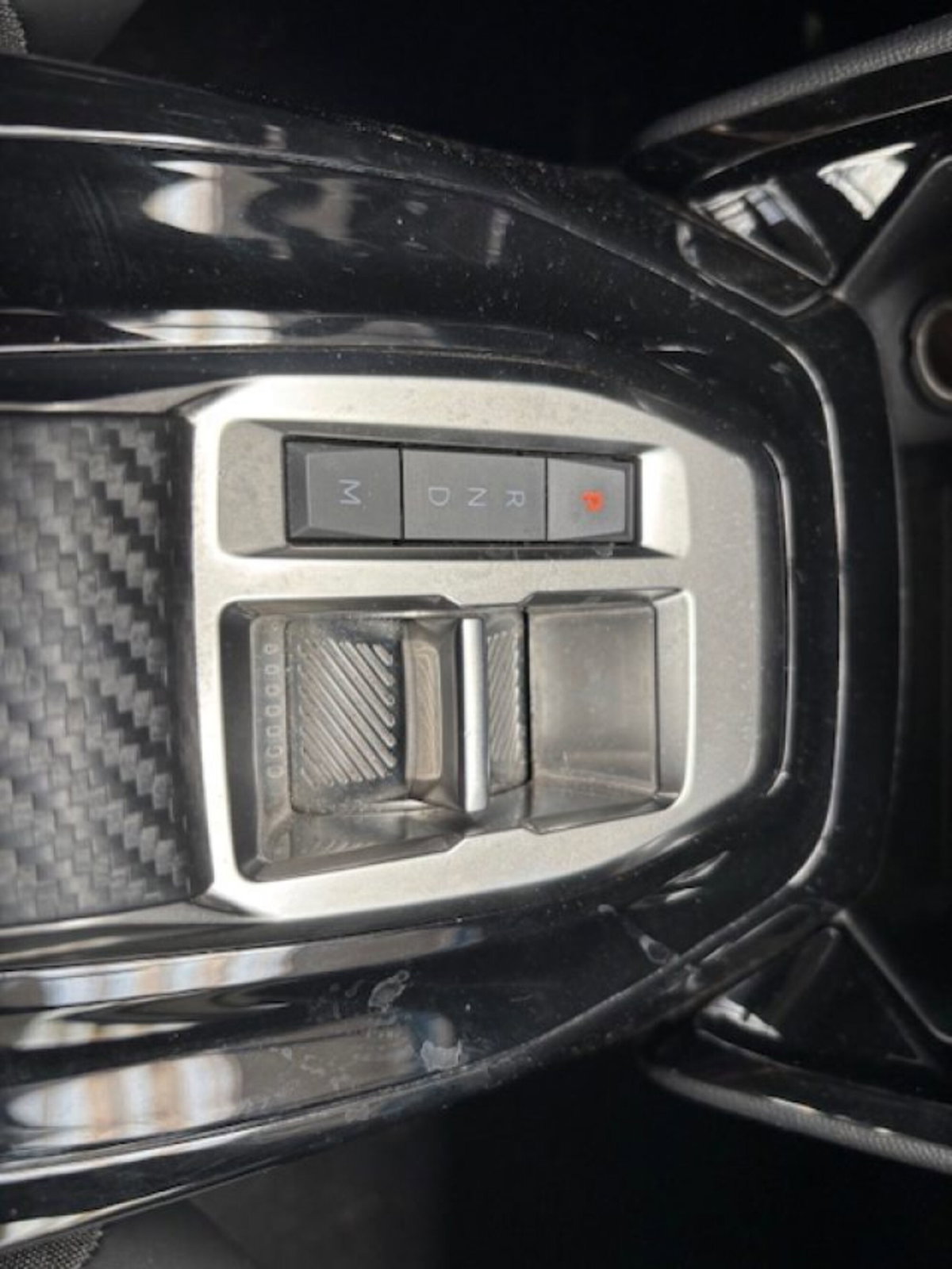 Peugeot 2008 BlueHDi 130 S&S EAT8 Allure Pack (17)