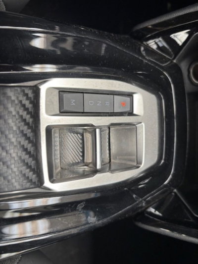 Peugeot 2008 BlueHDi 130 S&S EAT8 Allure Pack (17)