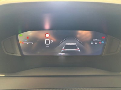 Peugeot 2008 BlueHDi 130 S&S EAT8 Allure Pack (18)
