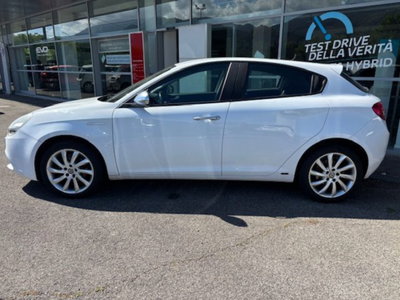 Alfa Romeo Giulietta 1.6 JTDm Super 120cv (8)