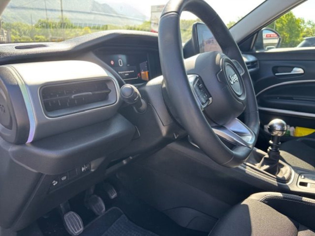 Jeep Avenger 1.2 turbo Summit fwd 100cv (13)