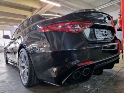 Alfa Romeo Giulia 2.9 T V6 Quadrifoglio (16)