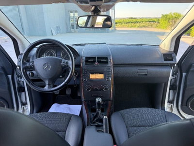 Mercedes-Benz Classe A 160 BlueEFFICIENCY Executive (10)