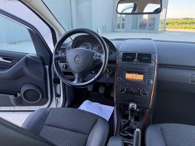 Mercedes-Benz Classe A 160 BlueEFFICIENCY Executive (11)