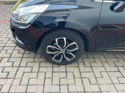 Renault Clio TCe 12V 90 CV GPL 5 porte Moschino Zen (15)
