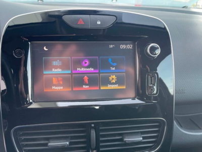 Renault Clio TCe 12V 90 CV GPL 5 porte Moschino Zen (7)