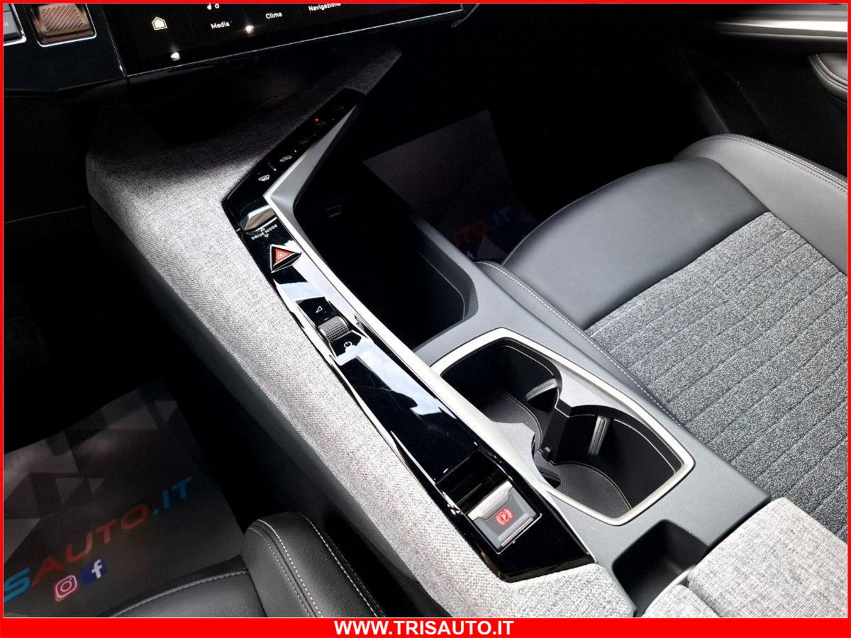 Peugeot 3008 1.2 hybrid Allure Business 145cv e-dcs6 (19)