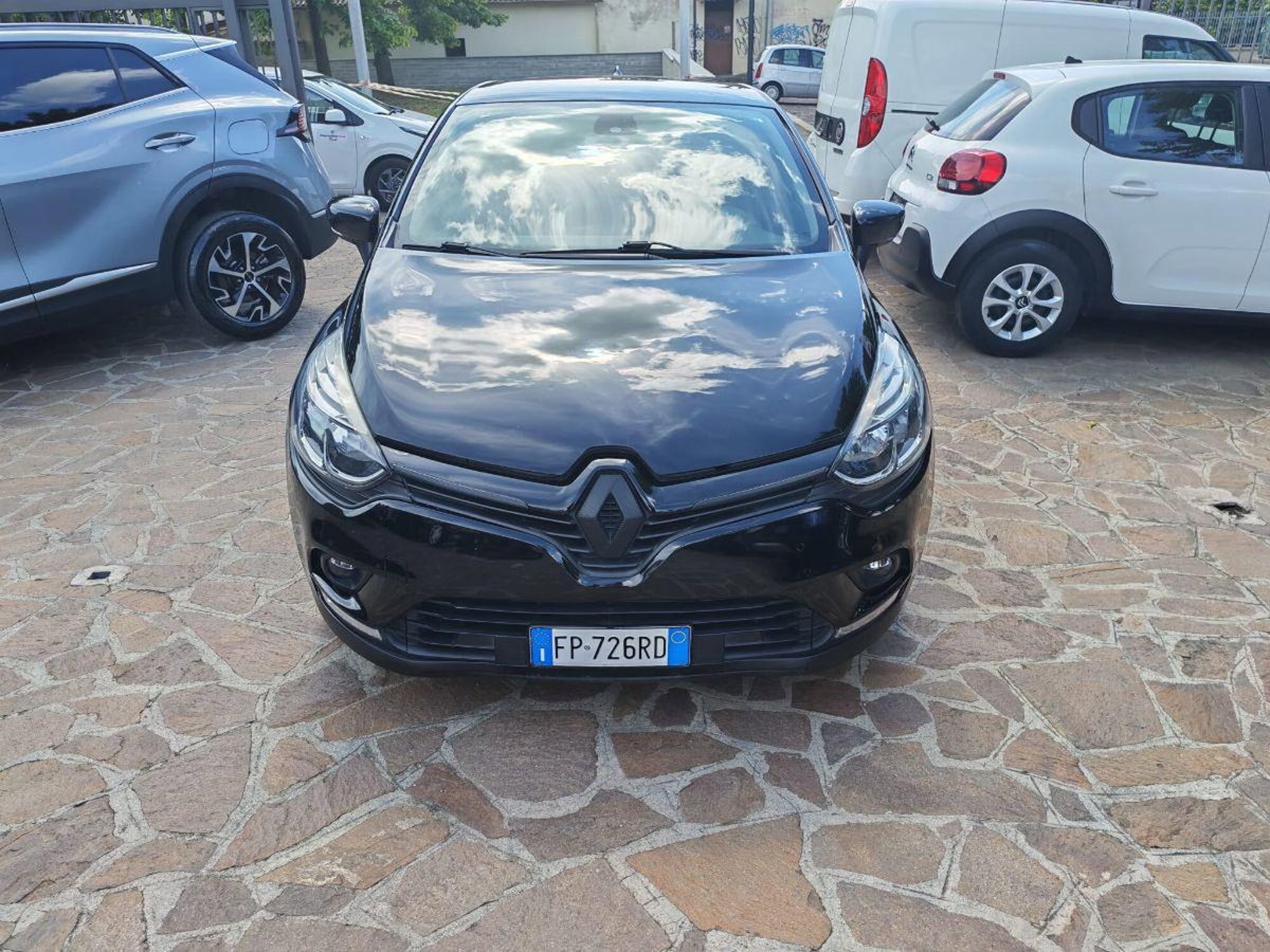 Renault Clio SporTour 1.5 dCi 75CV SporTour Confort (2)