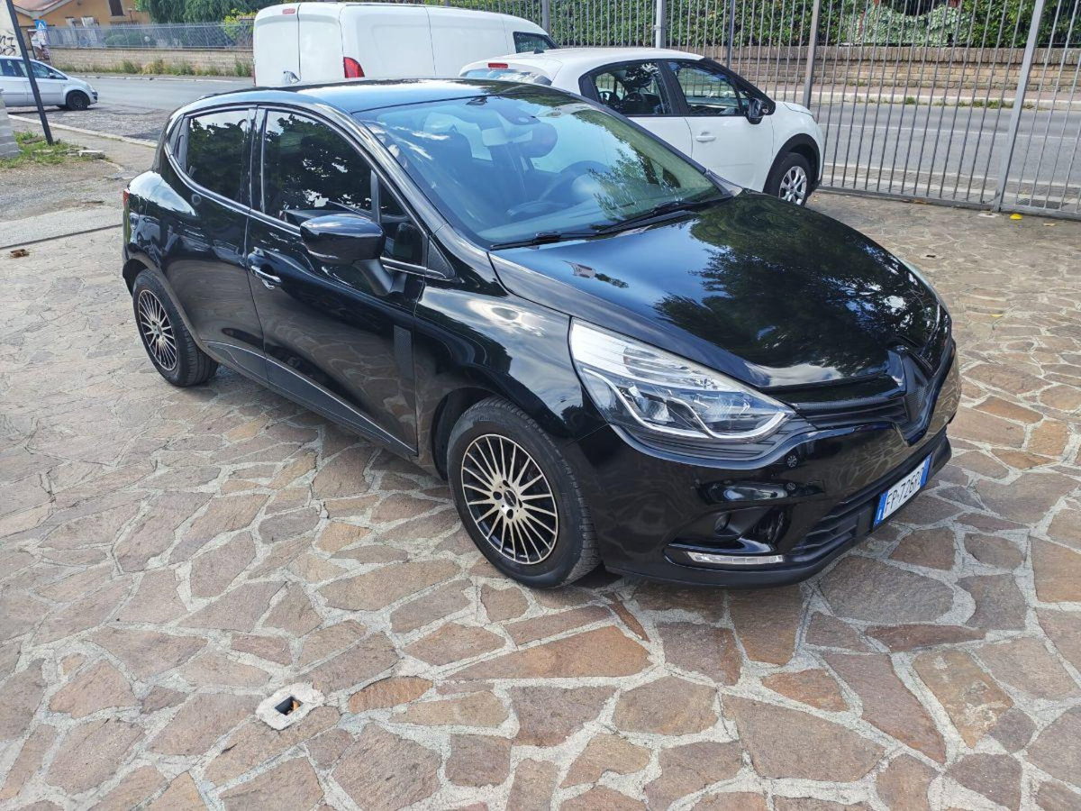 Renault Clio SporTour 1.5 dCi 75CV SporTour Confort (3)