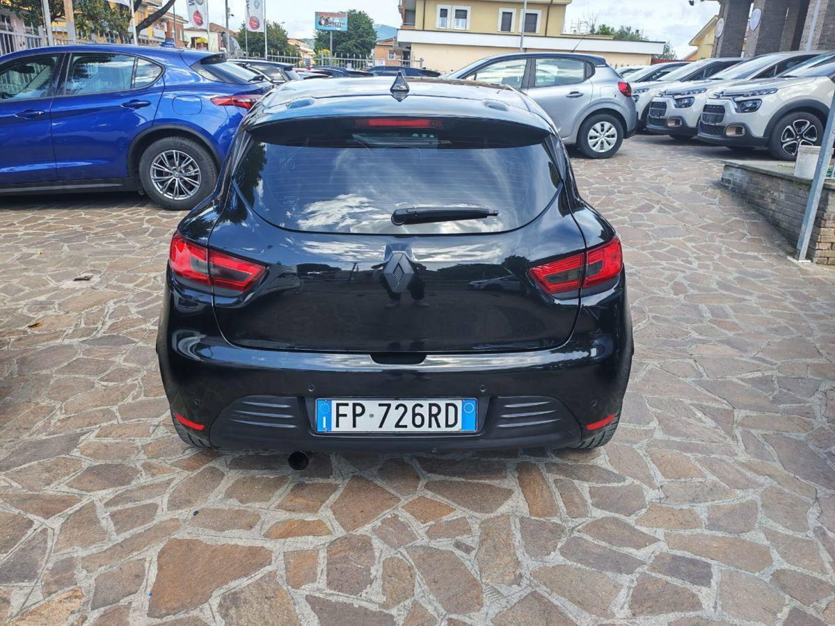 Renault Clio SporTour 1.5 dCi 75CV SporTour Confort (4)