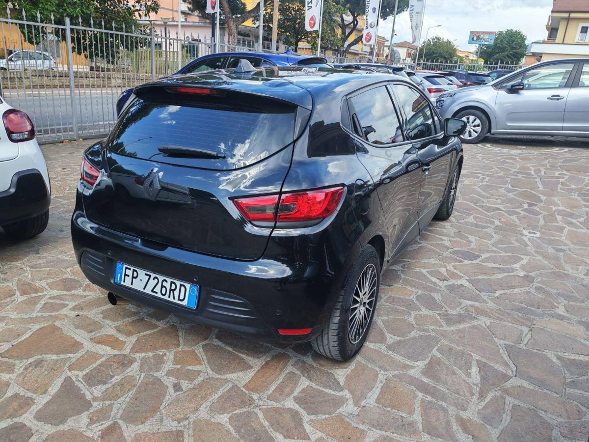 Renault Clio SporTour 1.5 dCi 75CV SporTour Confort (5)