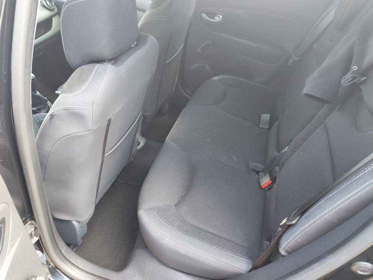 Renault Clio SporTour 1.5 dCi 75CV SporTour Confort (6)