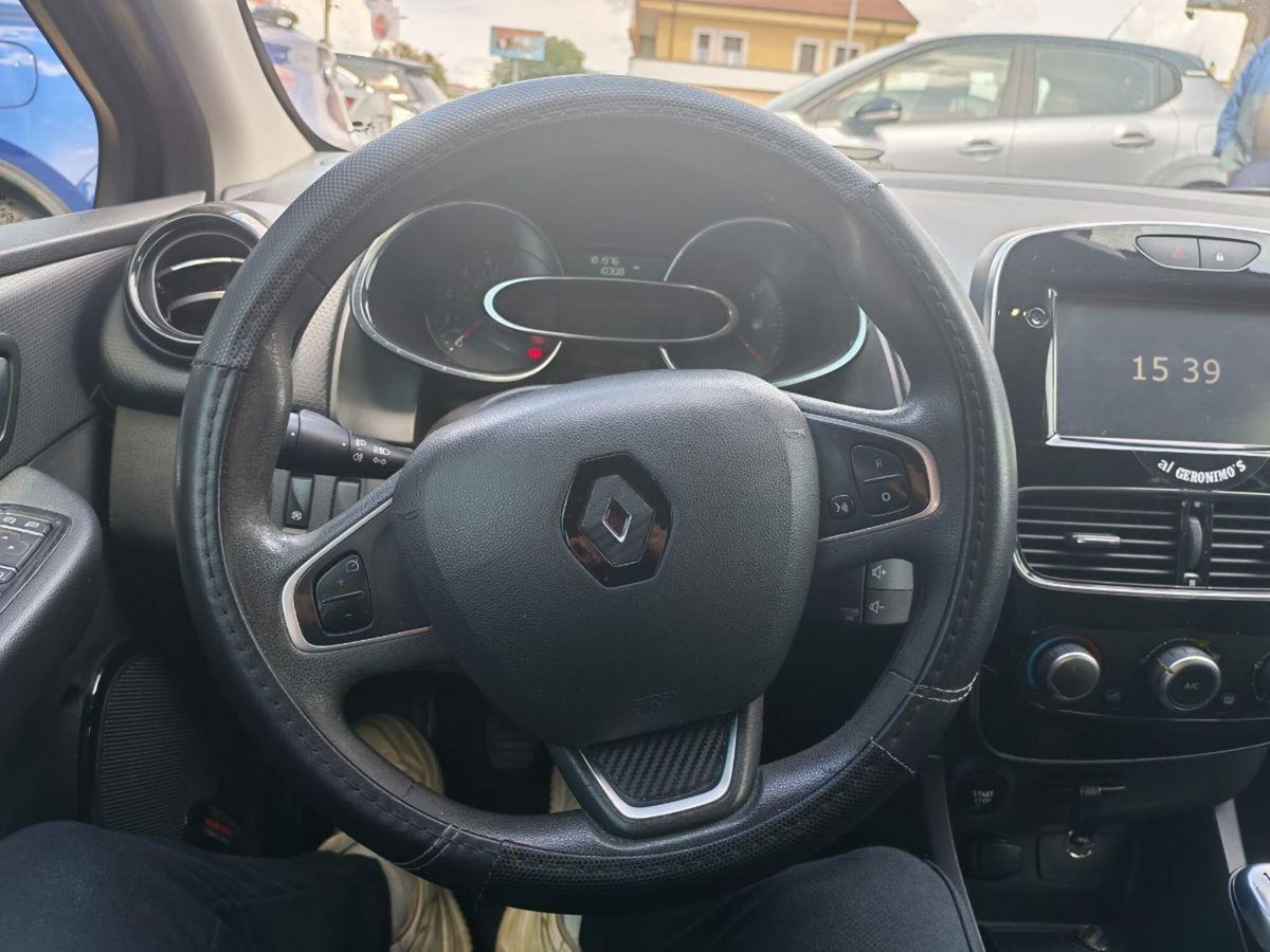 Renault Clio SporTour 1.5 dCi 75CV SporTour Confort (8)