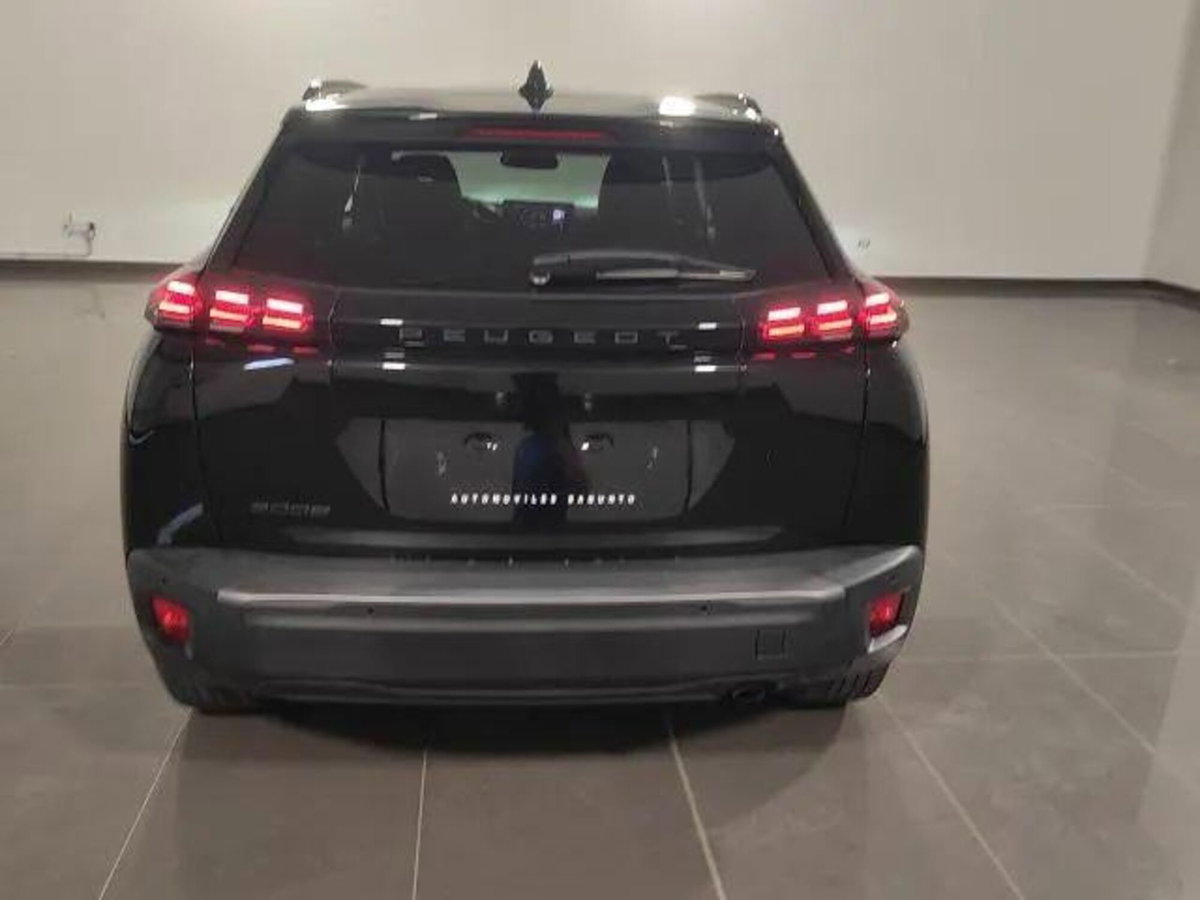 Peugeot 2008 PureTech 100 S&S Allure (5)
