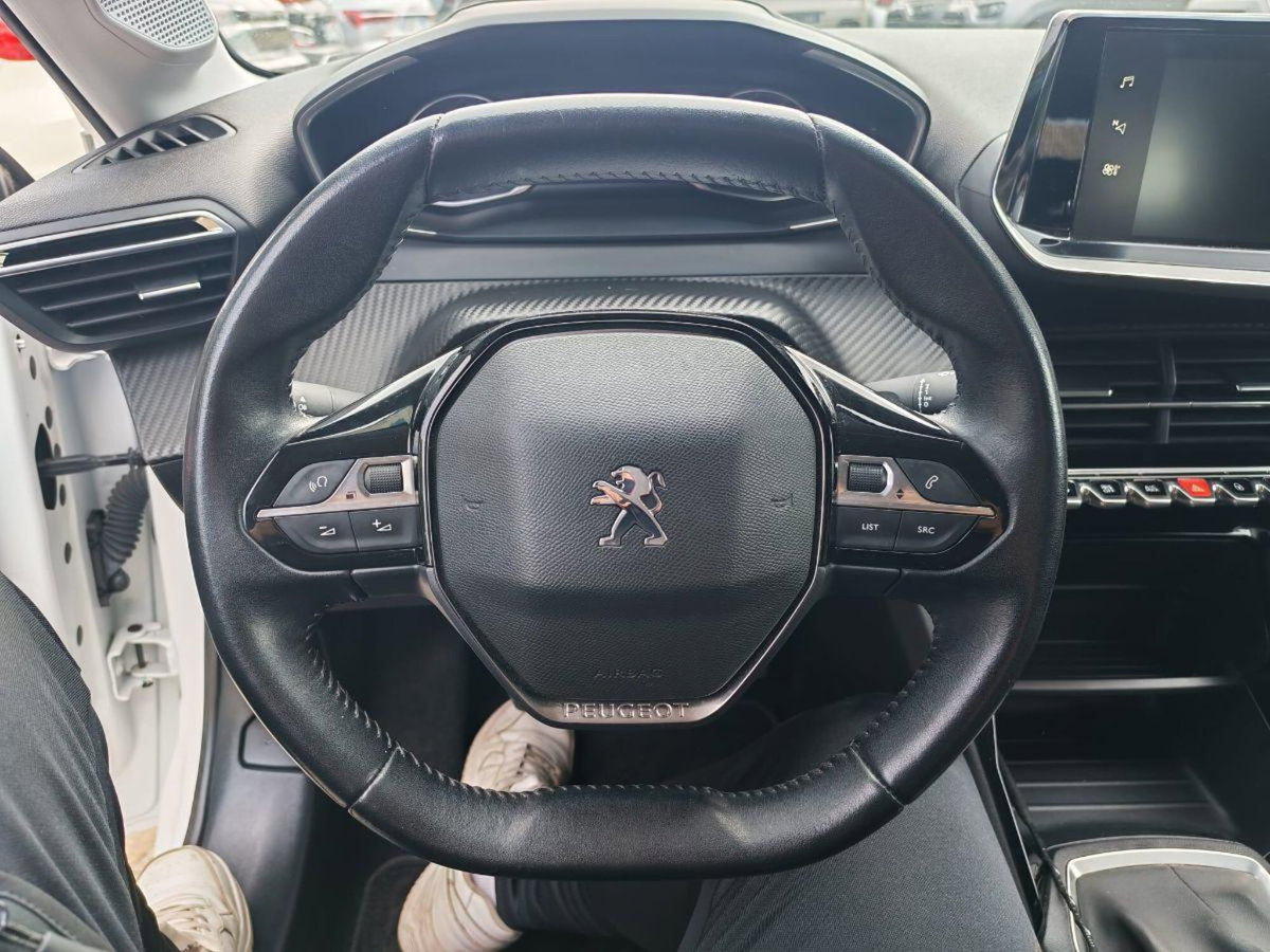 Peugeot 208 PureTech 75 Stop&Start 5 porte Active (9)
