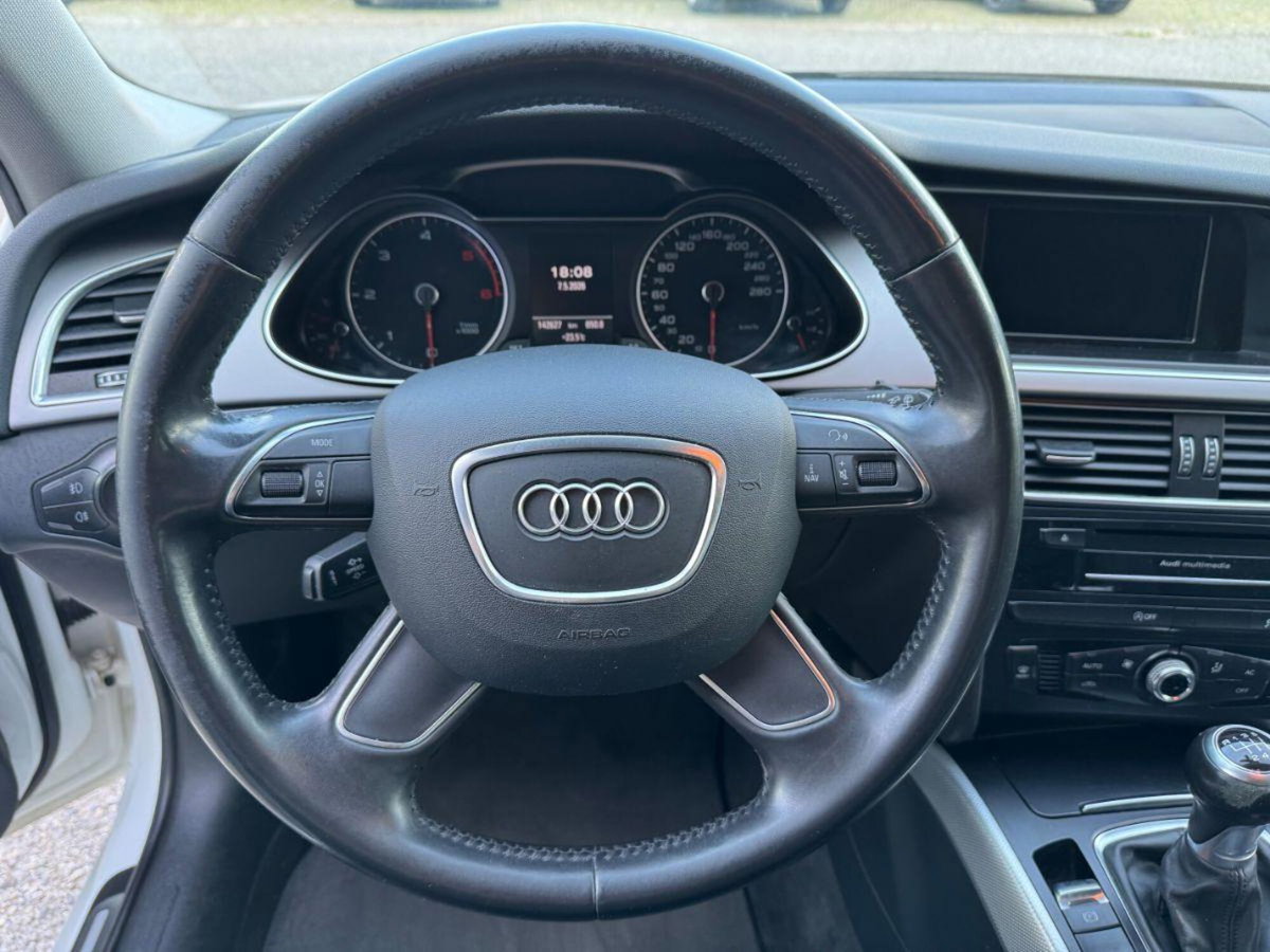 Audi A4 Avant 2.0 TDI 120 CV Advanced (13)