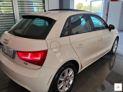 Audi A1 Sportback 1.6 TDI Ambition (8)