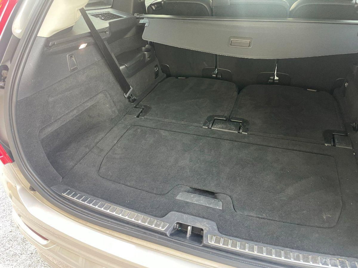Volvo XC90 B5 AWD automatico 7 posti Core (7)