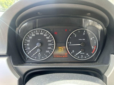 BMW Serie 3 320d Msport (9)