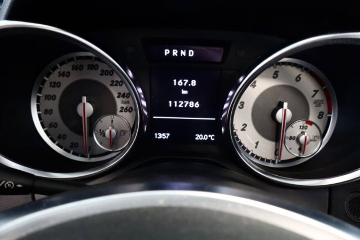 Mercedes-Benz SLK 200 CGI Edition1 (16)