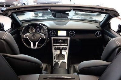 Mercedes-Benz SLK 200 CGI Edition1 (17)