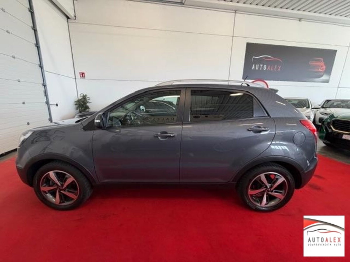 Ssangyong Korando 2.2 Diesel 2WD MT Limited (17)