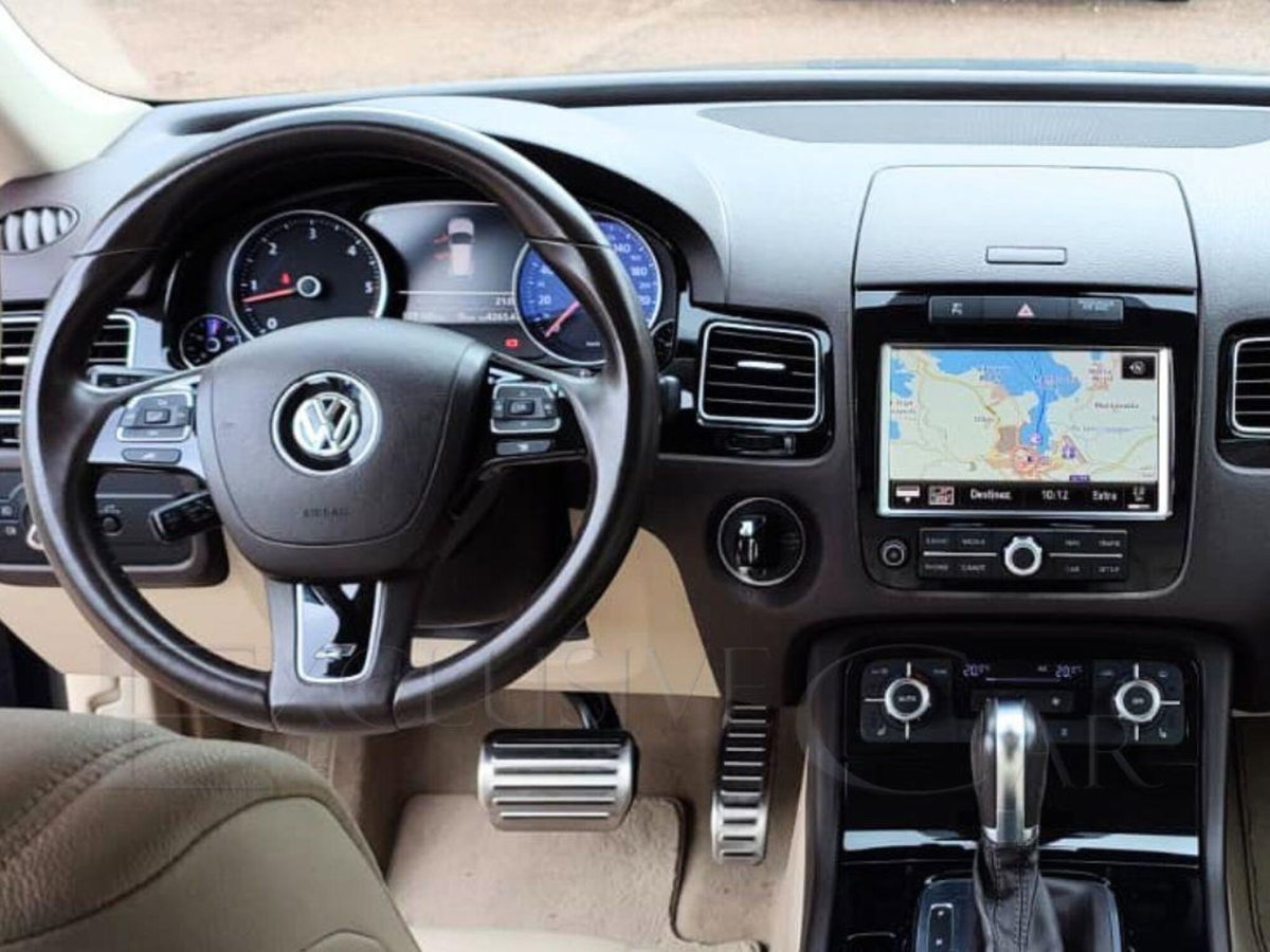Volkswagen Touareg 3.0 TDI 245 CV tip. BMT Terrain Tech Executive (13)