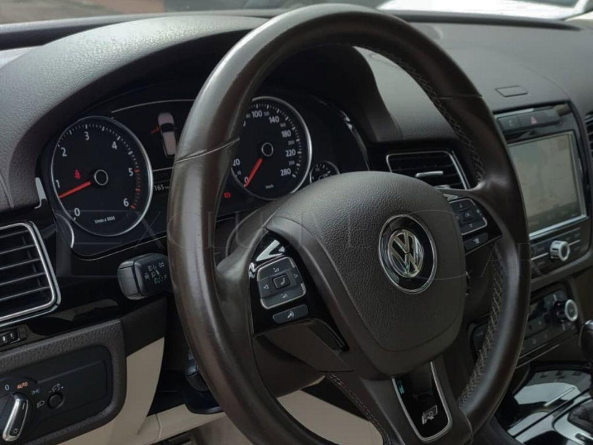 Volkswagen Touareg 3.0 TDI 245 CV tip. BMT Terrain Tech Executive (8)