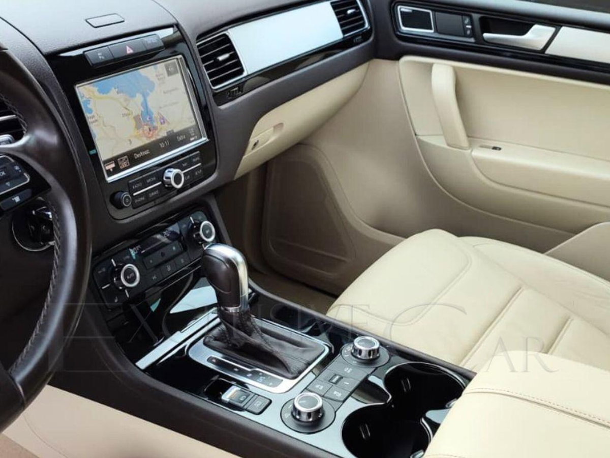 Volkswagen Touareg 3.0 TDI 245 CV tip. BMT Terrain Tech Executive (9)