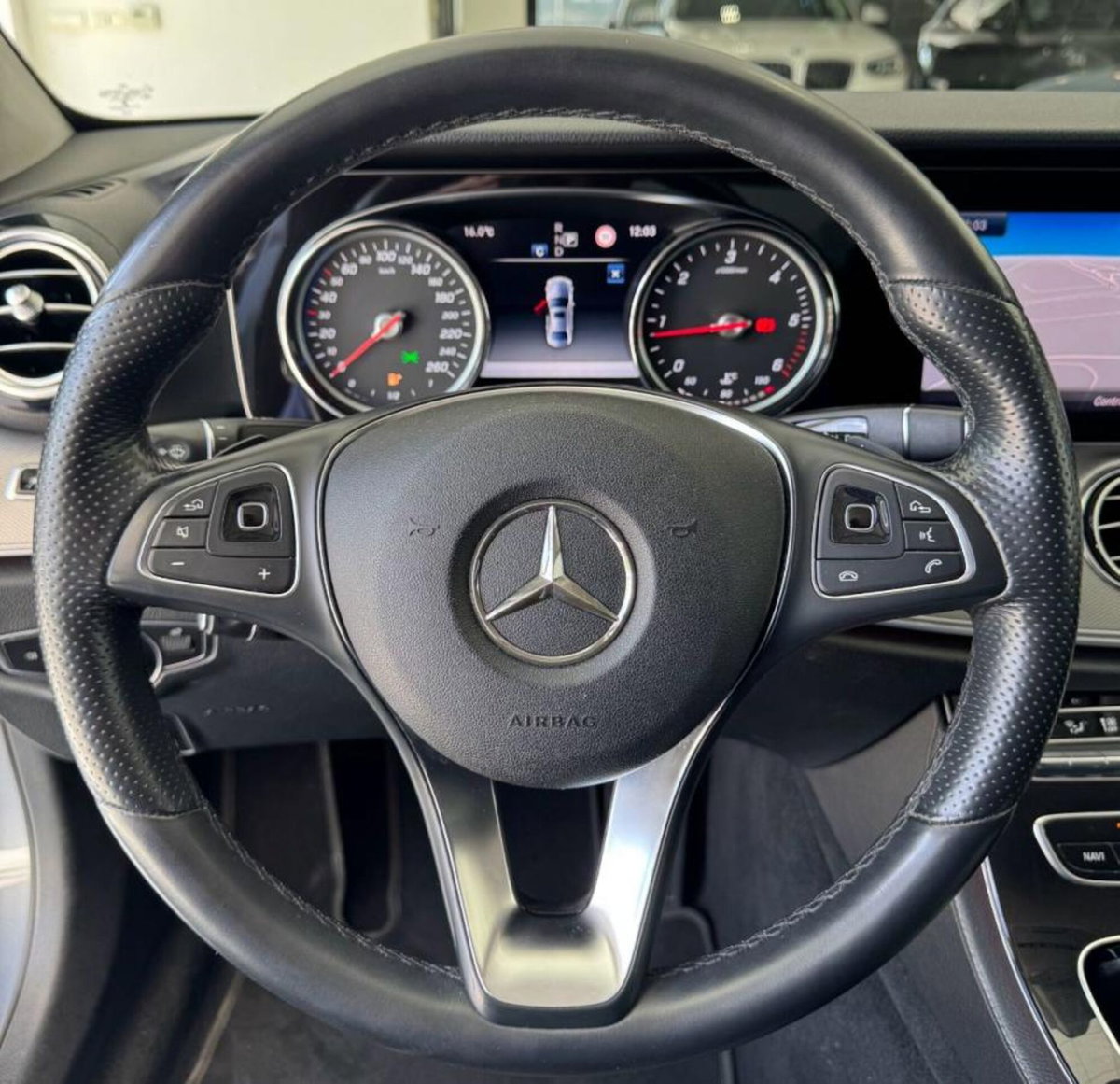 Mercedes-Benz Classe E Coupé 220 d 4Matic Premium (13)