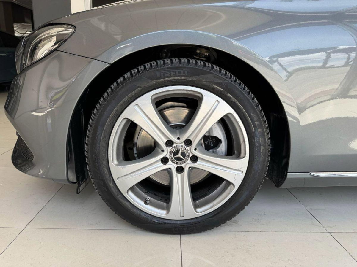 Mercedes-Benz Classe E Coupé 220 d 4Matic Premium (7)
