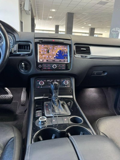 Volkswagen Touareg 3.0 TDI 245 CV tip. BMT Terrain Tech Executive (13)