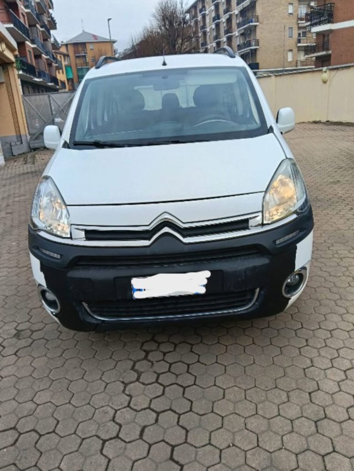 Citroen Berlingo 1.6 HDi 90CV FAP Multispace (11)