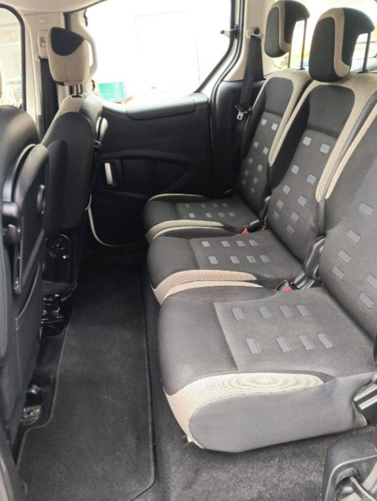 Citroen Berlingo 1.6 HDi 90CV FAP Multispace (8)