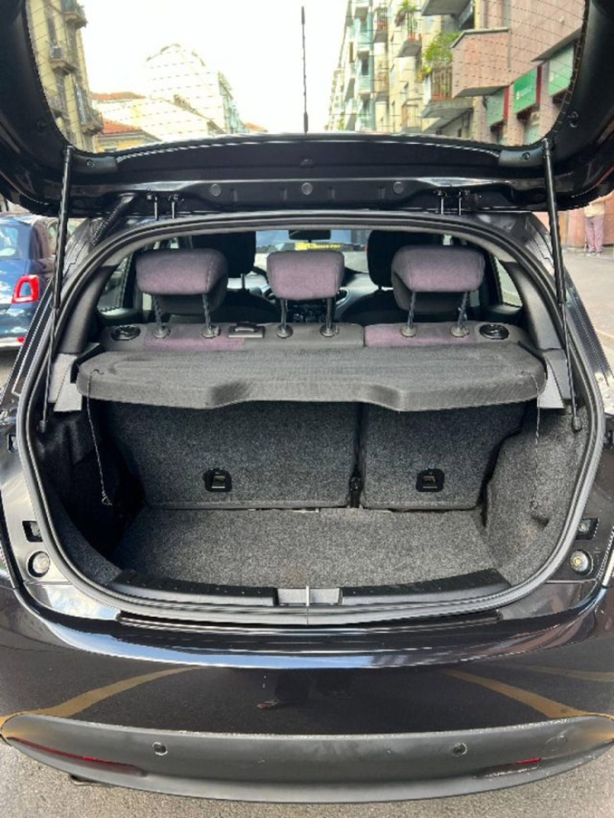Lancia Ypsilon 1.2 69 CV 5 porte Platinum (13)