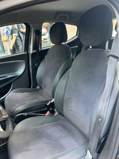 Lancia Ypsilon 1.2 69 CV 5 porte Platinum (6)