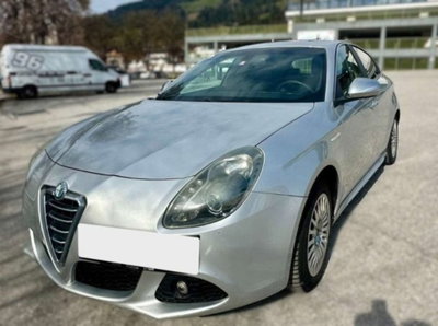 Alfa Romeo Giulietta 1.6 JTDm-2 Giulietta (2)
